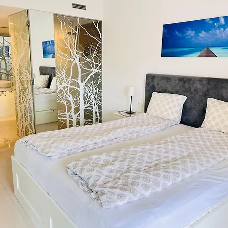 Zenia 8 Sleeps - Private Pool Apartment Playa Flamenca