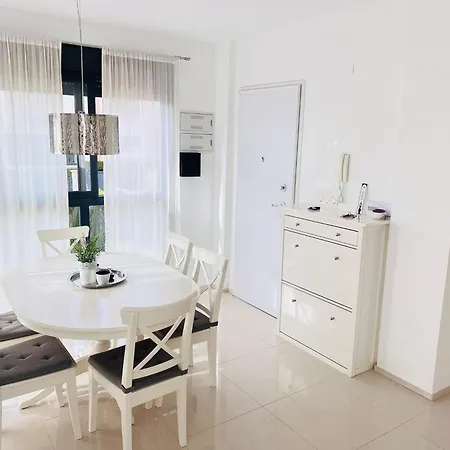 Apartment Zenia 8 Sleeps - Private Pool *
