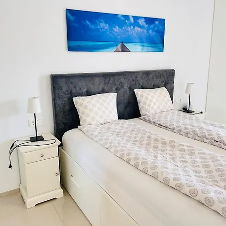 Zenia 8 Sleeps - Private Pool Apartment Playa Flamenca